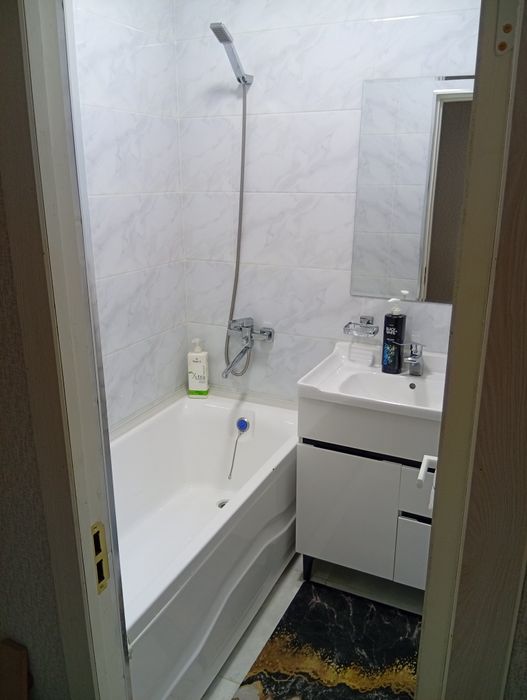 Военный городок аранча продается 3 комнатная квартира 1 этаж  середина