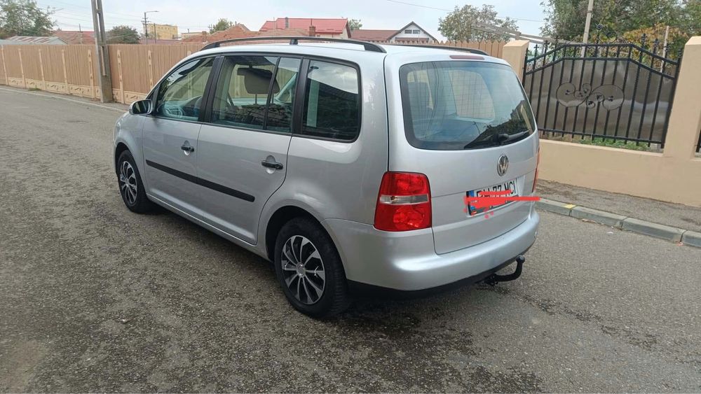 VOLKSWAGEN Touran 2005 — imagine 3