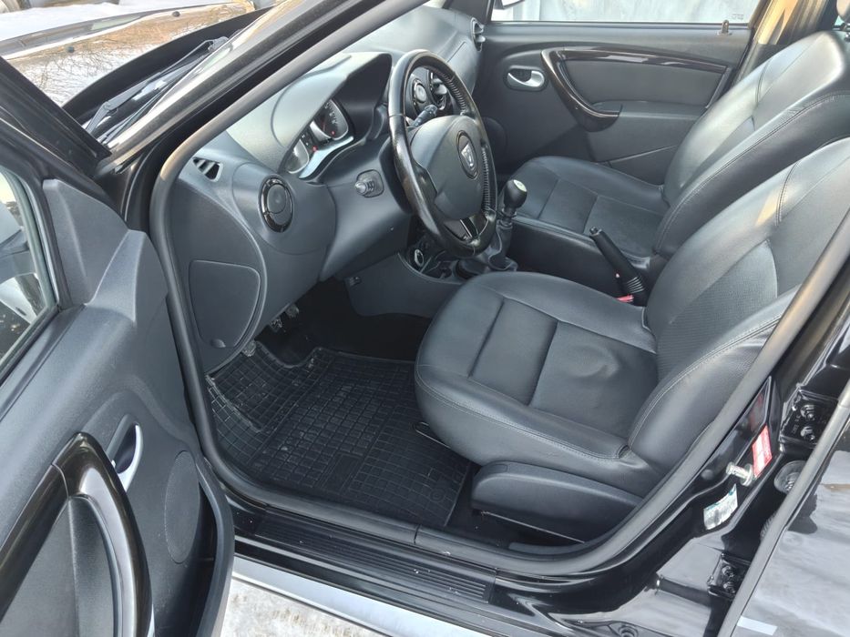 DACIA DUSTER 4X4 1.5dci stare foarte bună