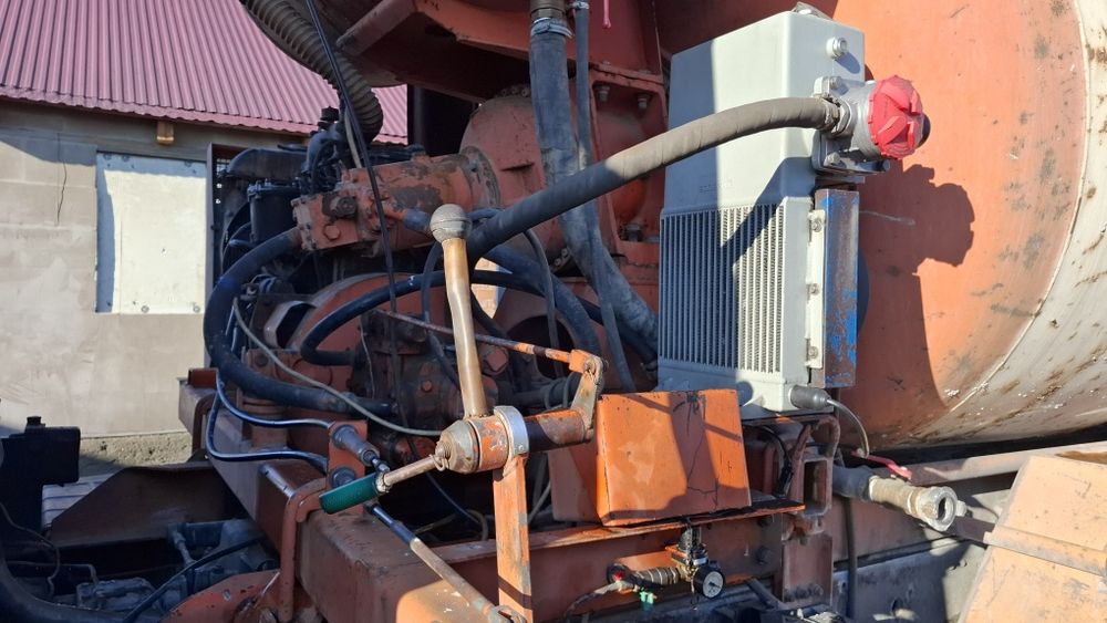 Продам камаз миксер