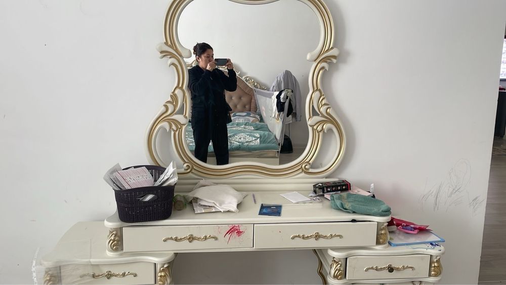 Мебель (кухонный, спальный)