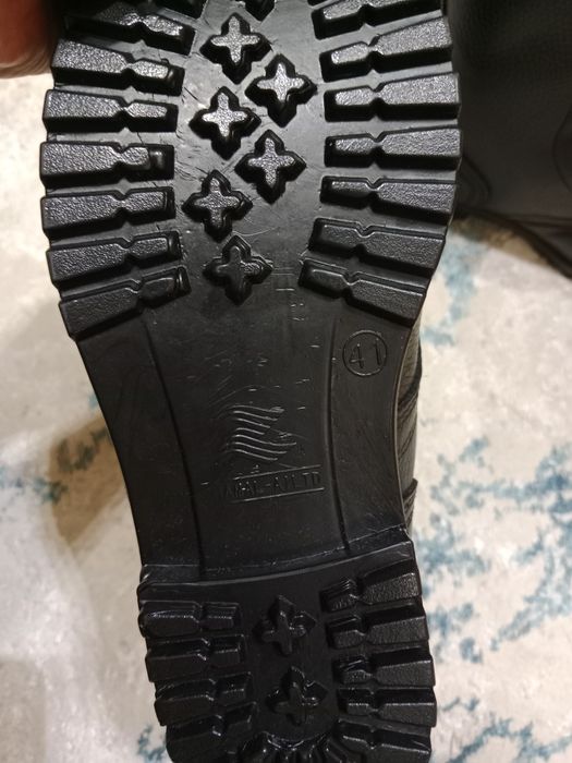 Берцы зимние 41 размера новые