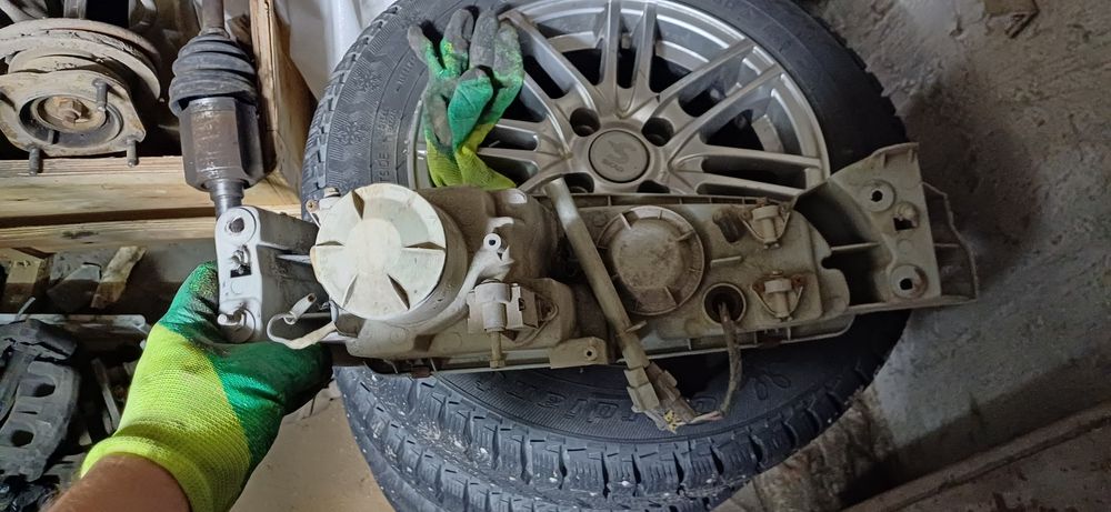 Фара левая передняя мазда кронос хэтчбек