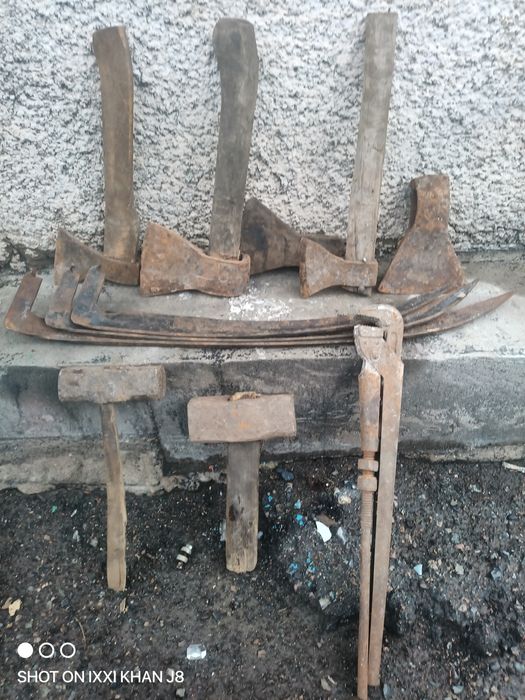 Топоры косы советские.