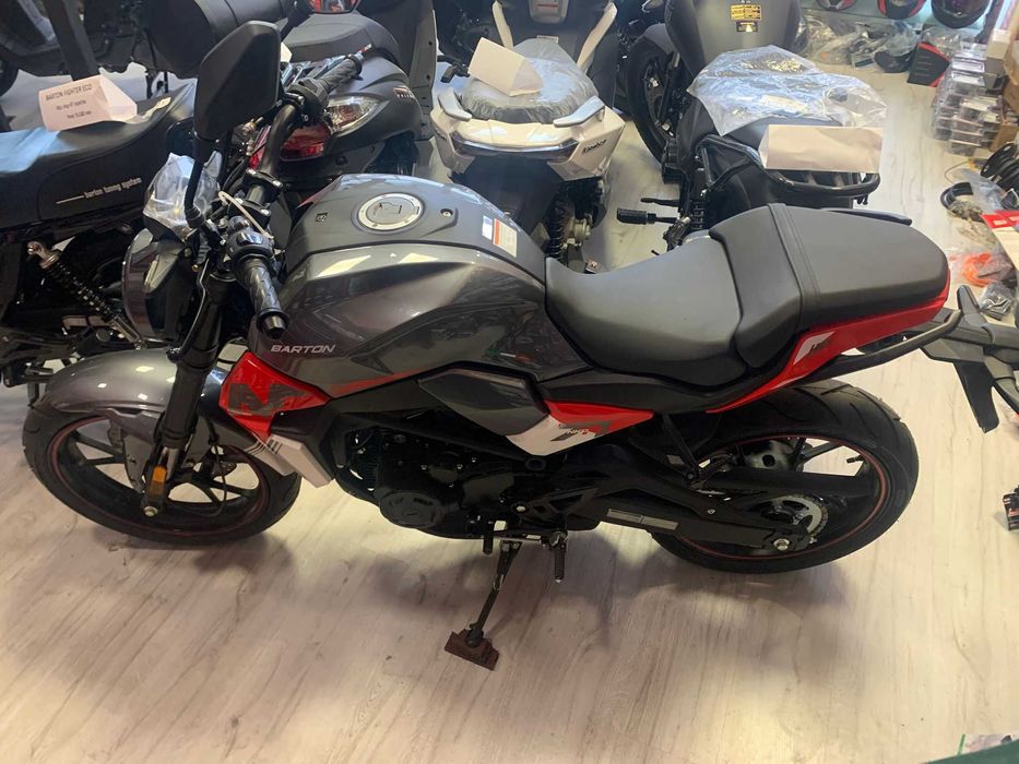 Motocicleta Barton Naked 125cc Cat A1