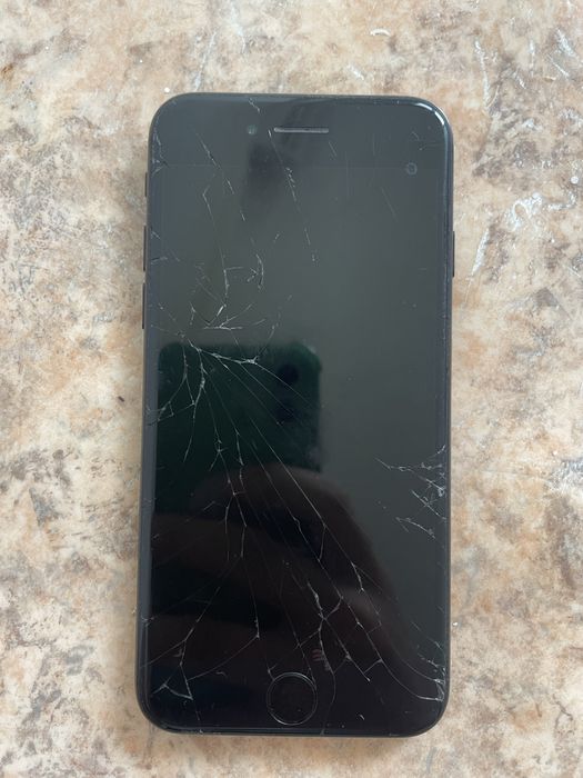 iPhone 7 сатылады