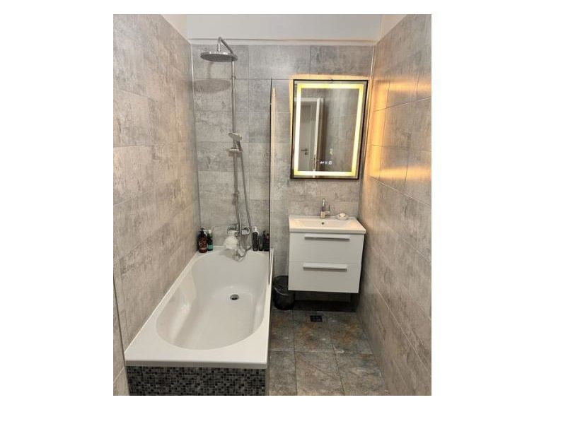 Apartament 3 camere zona Giurgiului