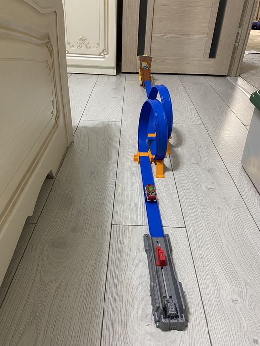 Трек для машинок