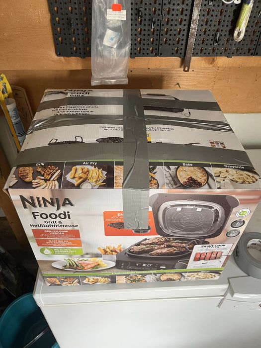 Ninja Foodi Grill Air Fryer – NOU (doar desigilat)