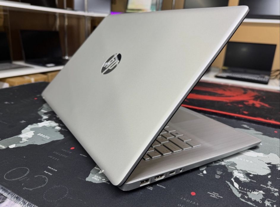 Ноутбук HP Laptop 17s/Ryzen 7-5700U/8GB/SSD512/17 FullHD