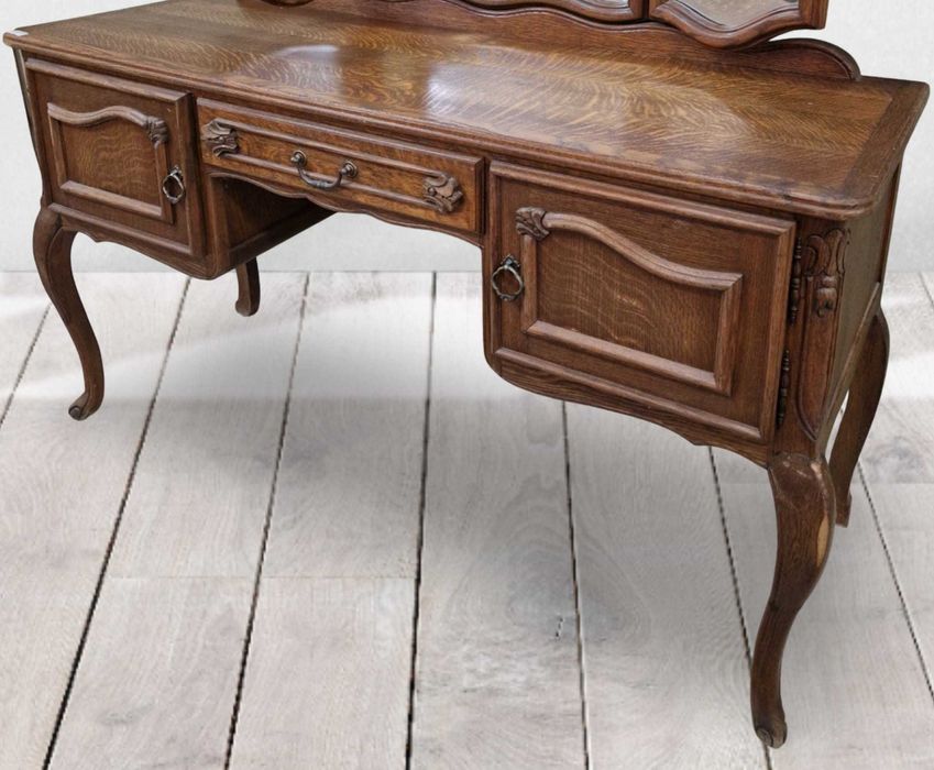 Тоалетка пълен масив с тройно фасетно огледало в стил "ЛУИ XV"