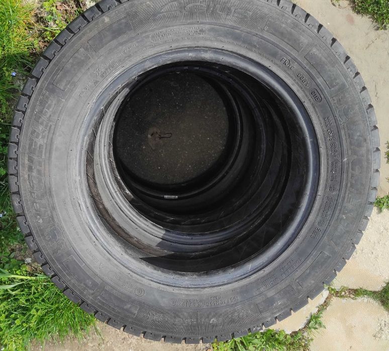 Бусови гуми Michelin Agilis 195/70/15C