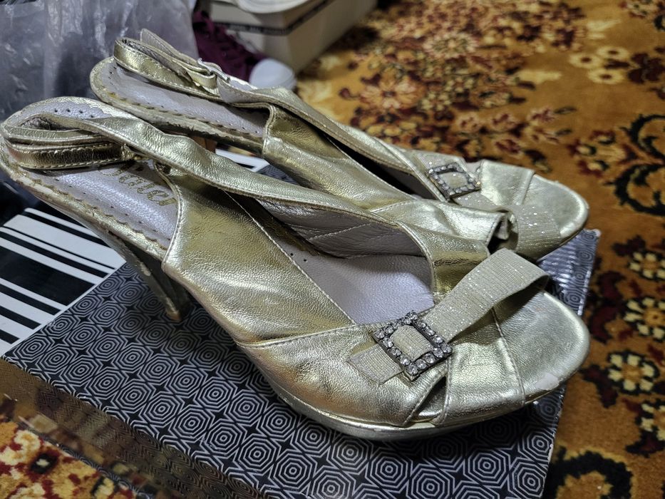 Туфли женские 39