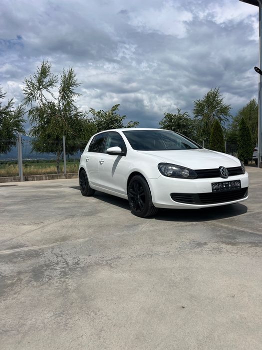 Автомобил голф 6