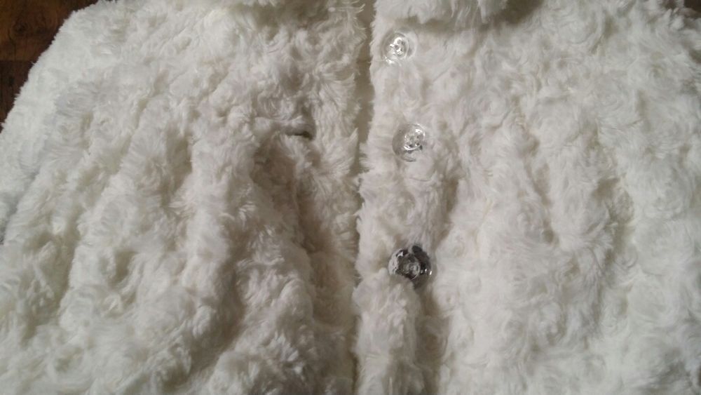 Ново модерно палтенце