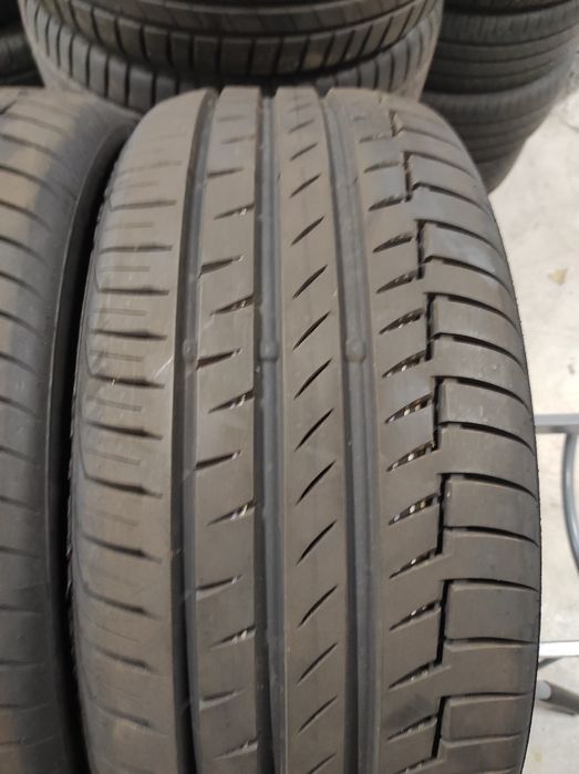 235/45/18 Continental