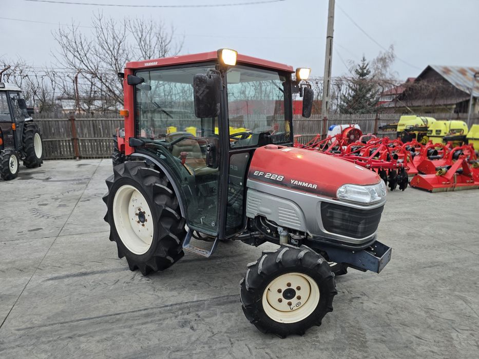 Tractoare / Tractor japonez Yanmar EF228