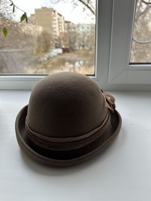 Продам шляпу из шерсти дамскую