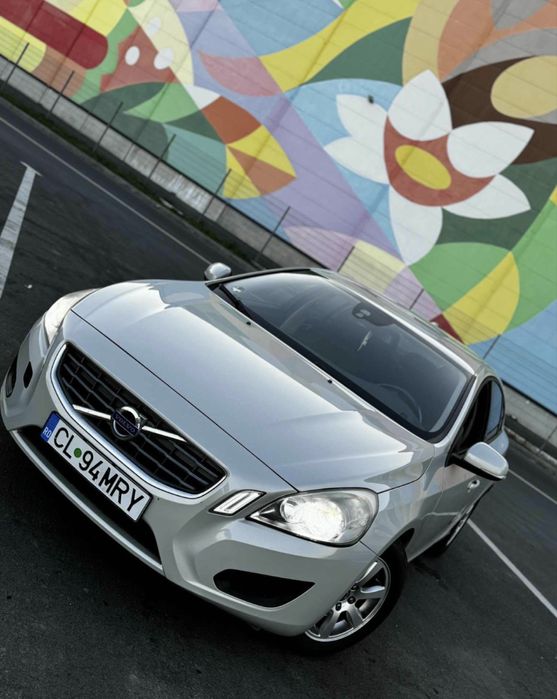 Volvo s60 …………..