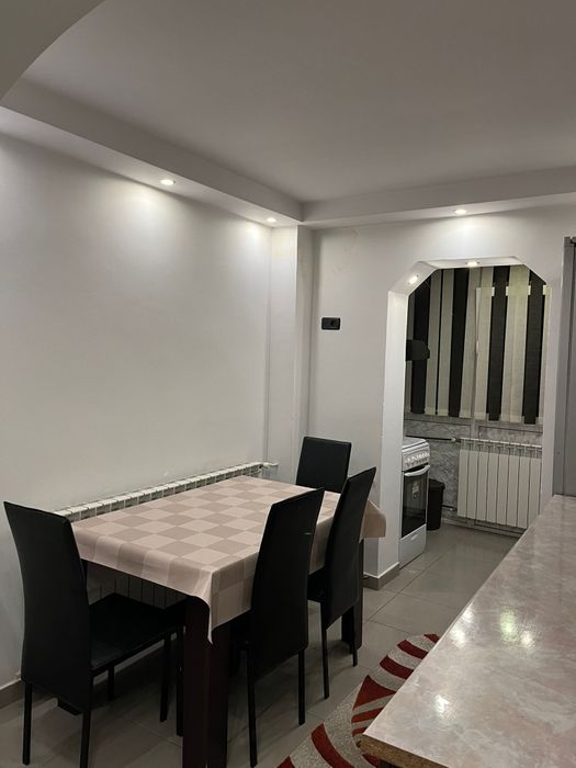 Inchiriez apartament in regim hotelier