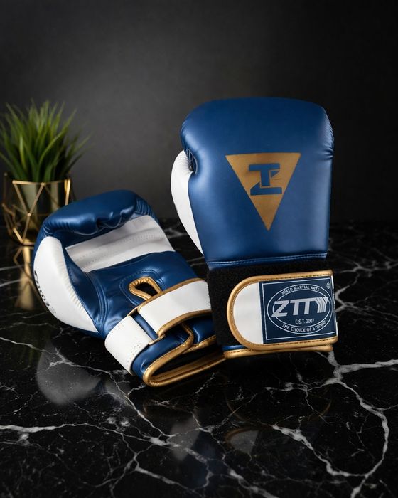 Боксерские перчатки