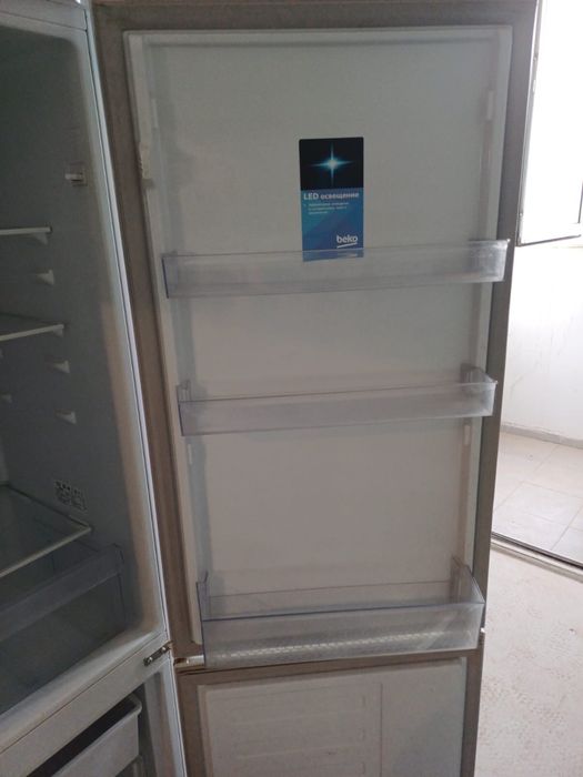 Продам холодильник