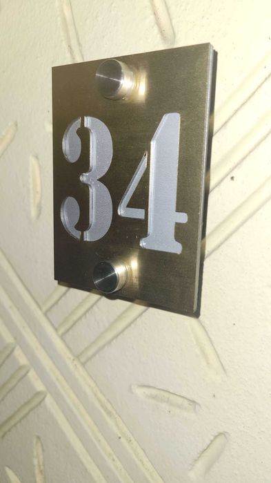 ofer servicii de printare 3d și gravură laser