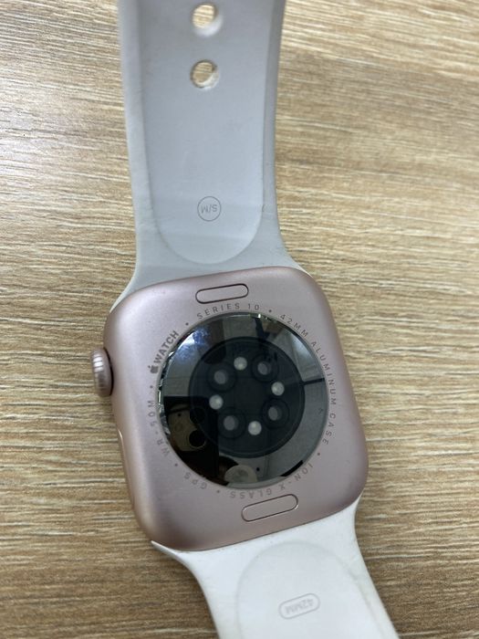 apple watch 10 42mm (p25)