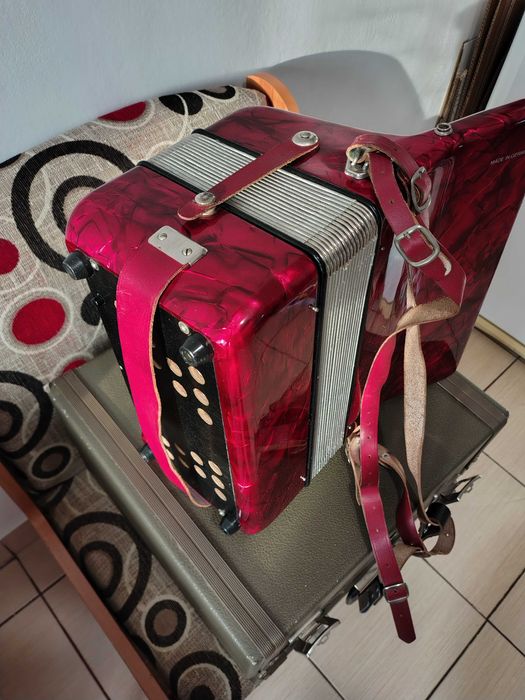 Acordeon 48 basi Hohner Junior