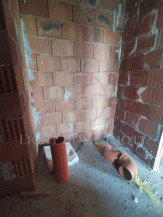 Продава се Тристаен апартамент в Пловдив, Тракия - 106 кв.м за 1925 €/кв.м - Снимка #8