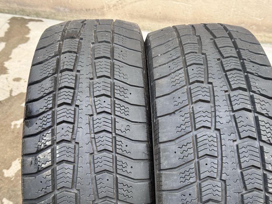 215/65/R16 Cooper Discover 2бр зимни