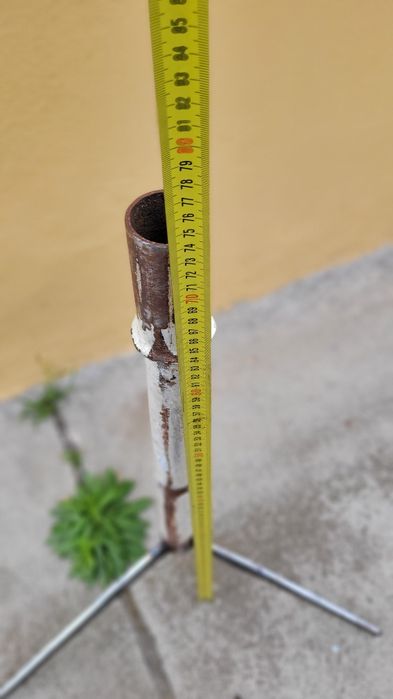 Gratar lucrat manual cu picior