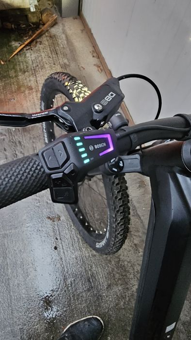 Електрически кубе реакшън