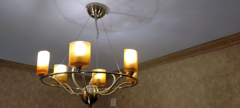 Люстра "под старину".