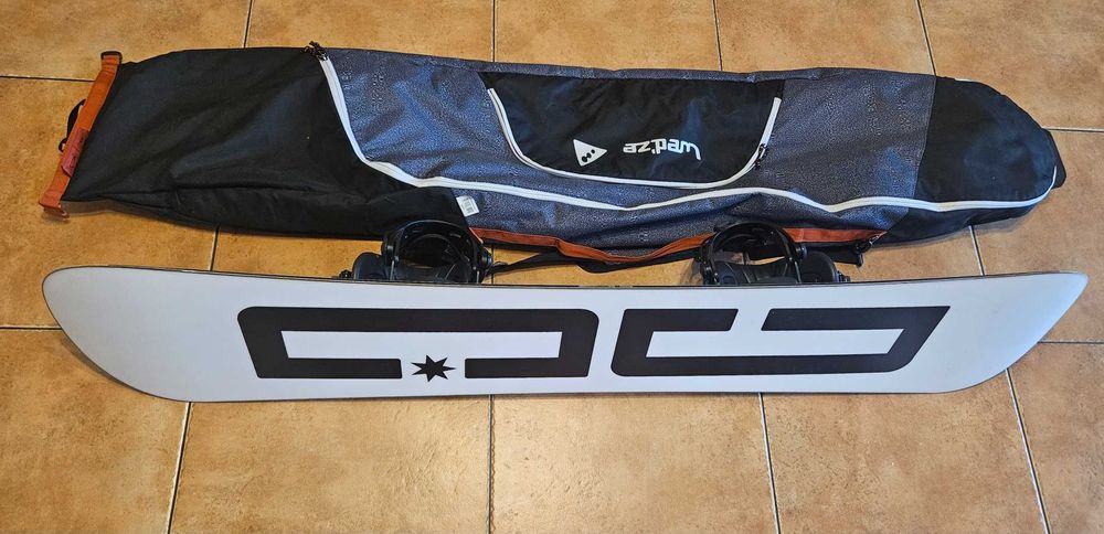 Kit snowboard COMPLET – aproape NOU – valoare actuală peste 5.500 lei