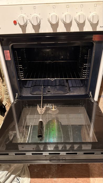 Газовый плита с духовкой