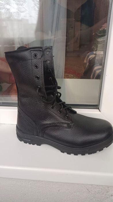 Продам сапоги берцовые