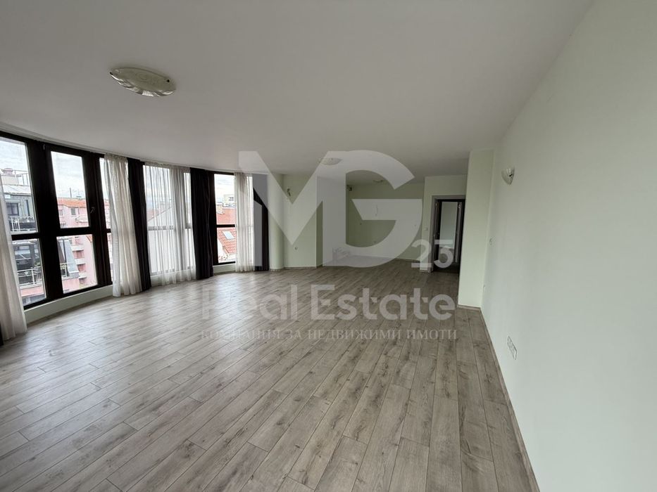 Продава се Многостаен апартамент в Пловдив, Кършияка - 194 кв.м за 920 €/кв.м - Снимка #1