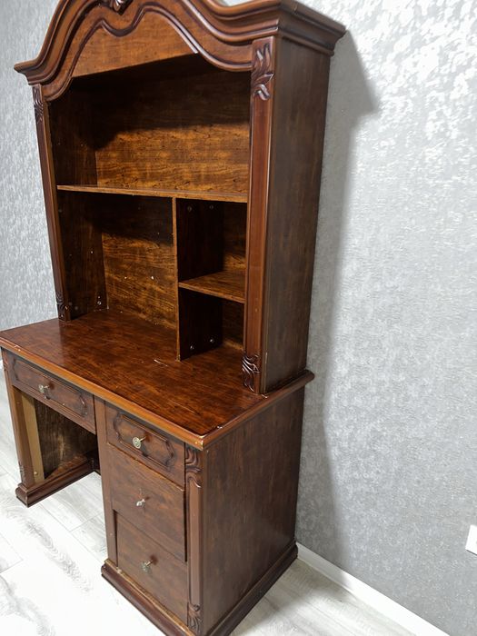 Винтажный письменный стол