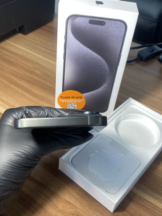 iPhone 15 Pro Max • 1 TB • Black Titanium