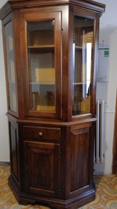 Mobilier Rustic ( servanta , vitrina si blindar )