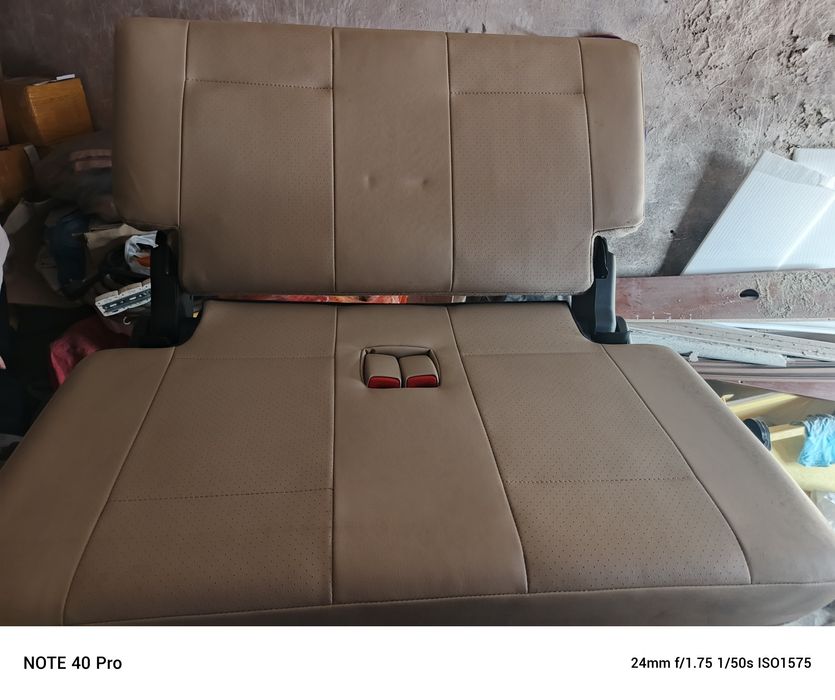 Заднее сидение на Паджеро третий ряд