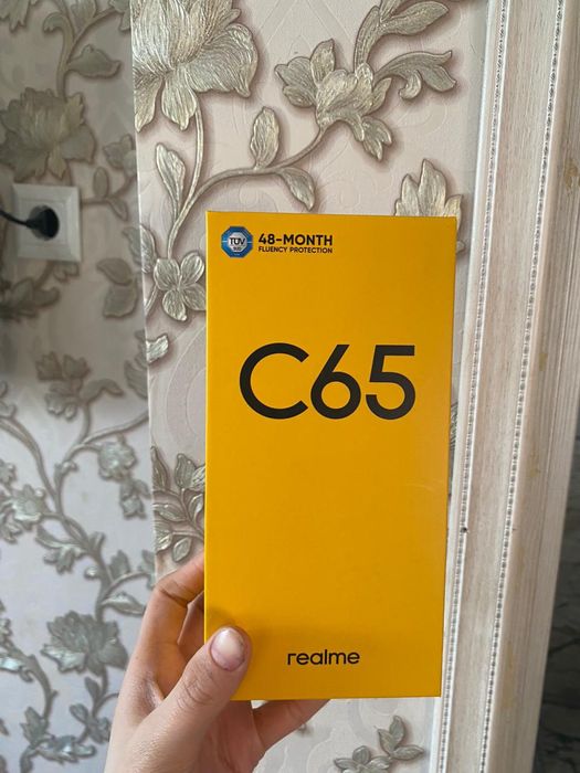 Телефон realme c65