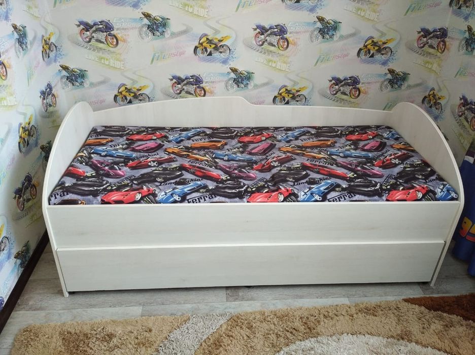 Продам  кровать .