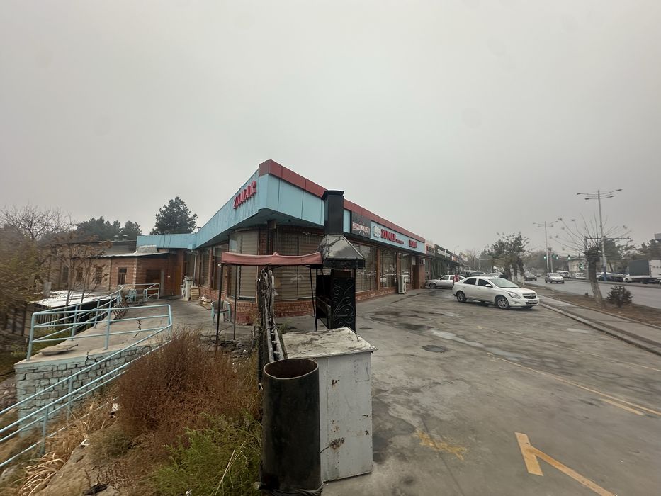 Аренда помещения нежилого здания 600 квадратов вдоль дороги