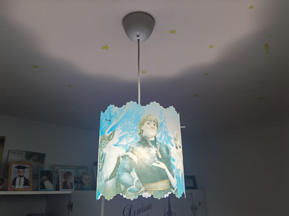 Lustra pt camera copii