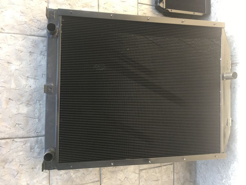 Медни пити Радиатор за комбайна Радиатор за клас Лексион клас Мега