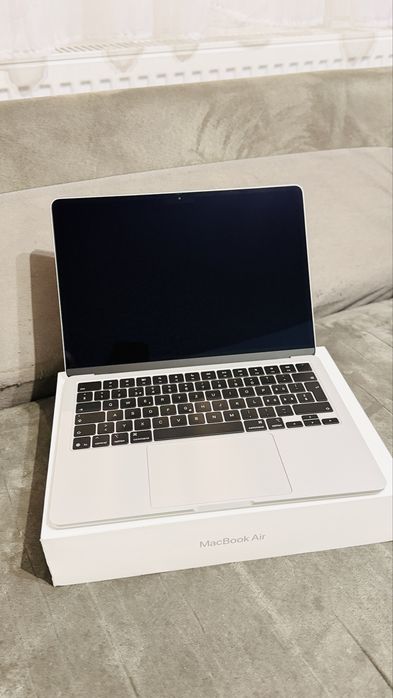 Laptop MacBook AIR  M4  - NOU