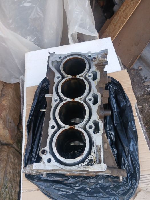 Двигател на части . Тойота Аурис 1,8 ,99 к.с.