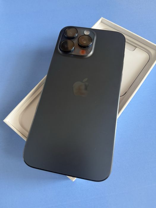 Продам iphone 15 pro max 256gb